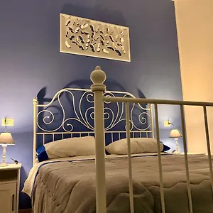 Vico Longo 25 - Ensuit Flat In The Heart Of Apartment Naples